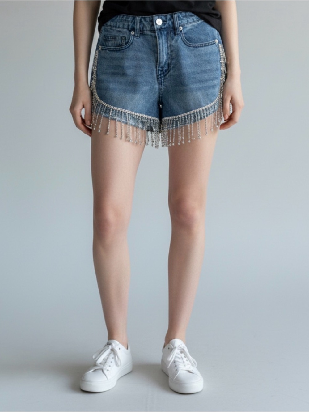 🫶🏻 Forever 21 Premium Crystal Fringe Shorts